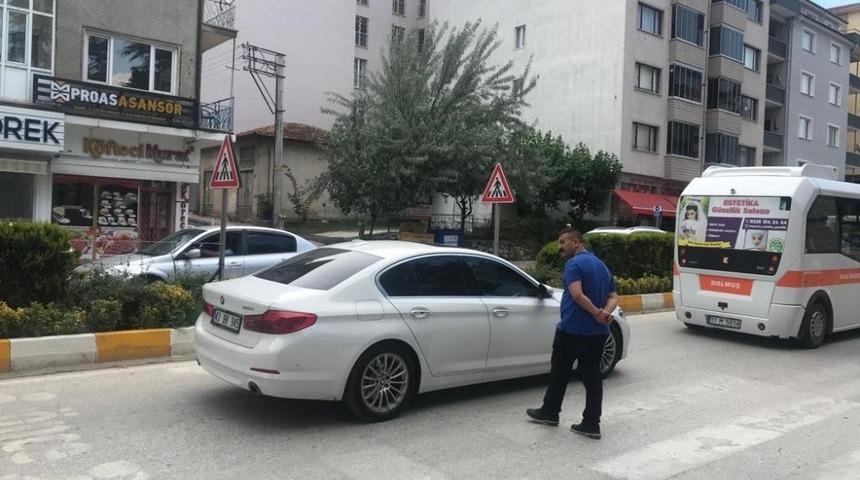 Boz&uuml;y&uuml;k&rsquo;te yaya ge&ccedil;idi uygulaması yapıldı