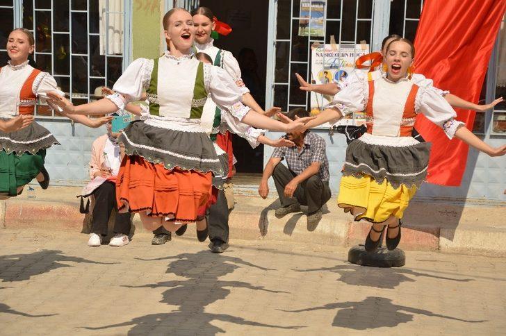 Nasreddin Hoca göle maya çaldı G4