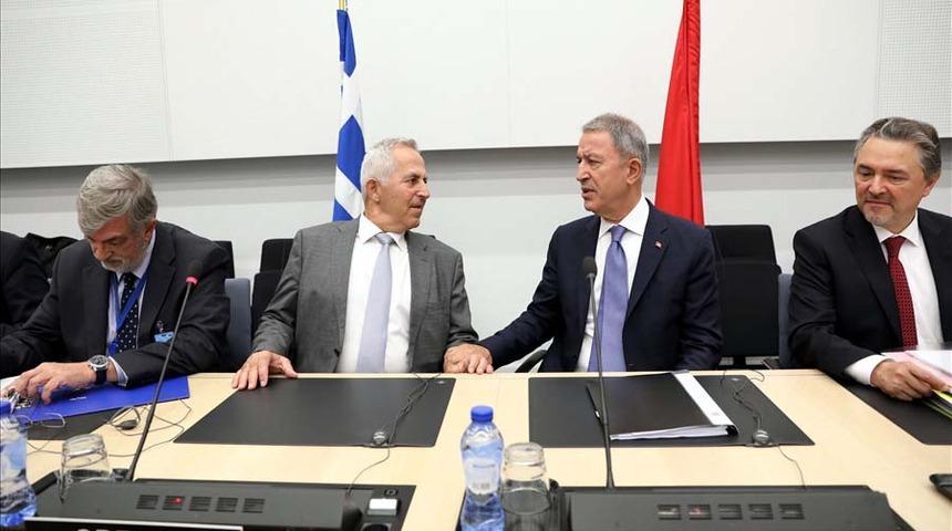 Bakan Akar, ABD Savunma Bakan Vekili Esper ile bir araya geldi (2)