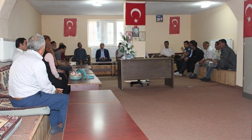 Otlukbeli&rsquo;de k&ouml;y toplantısı ger&ccedil;ekleştirildi