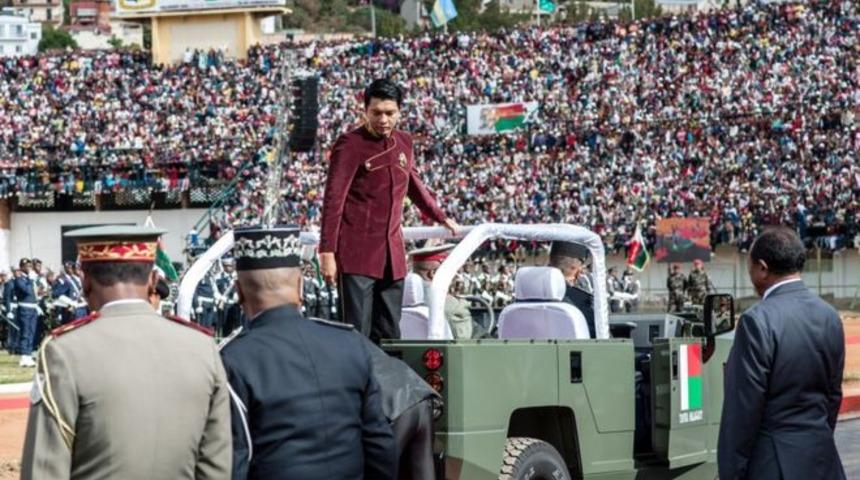 Stadyumda izdiham: En az 16 kişi ezilerek &ouml;ld&uuml;