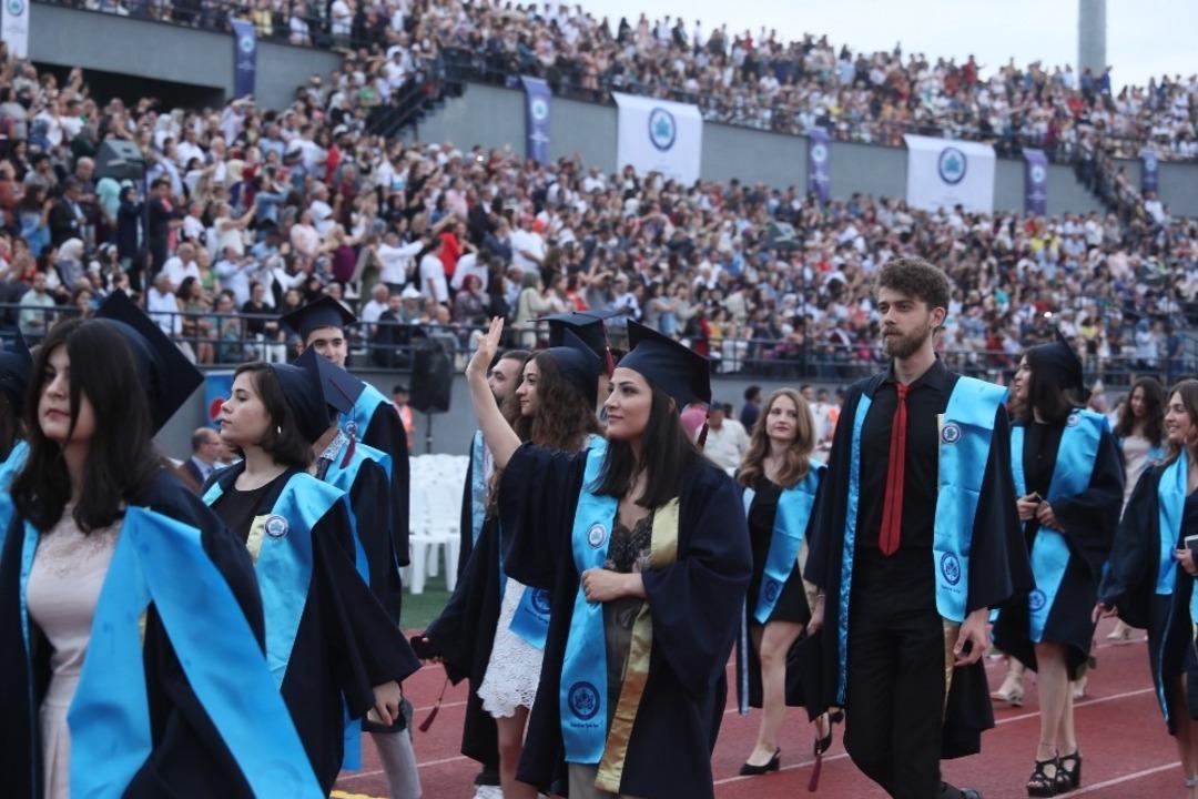 ESOG&Uuml;&rsquo;de 2019 yılı mezuniyet t&ouml;reni d&uuml;zenlendi