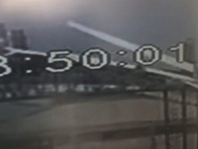 (&Ouml;zel) R&uuml;zgar &ccedil;atıdaki ustayı b&ouml;yle u&ccedil;urdu, Tarzan gibi hayatta kaldı 3