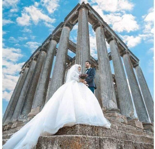 Aizonai Antik Kenti evlenen çiftler için doğal fotoğraf stüdyosu oldu