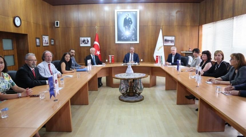 Macaristan’ın Pecs Belediyesi yetkilileri Kütahya’da