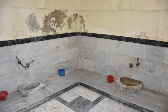 Bursa'da 600 yıllık hamam restore edilmeyi bekliyor