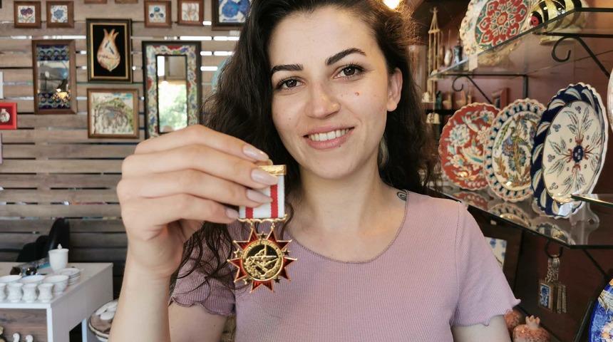 Bulduğu İstiklal Madalyası’nın sahibini arıyor