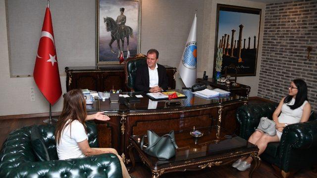 Mersin Büyükşehir Belediyesi ve Baro sokak hayvanları için bir araya geldi