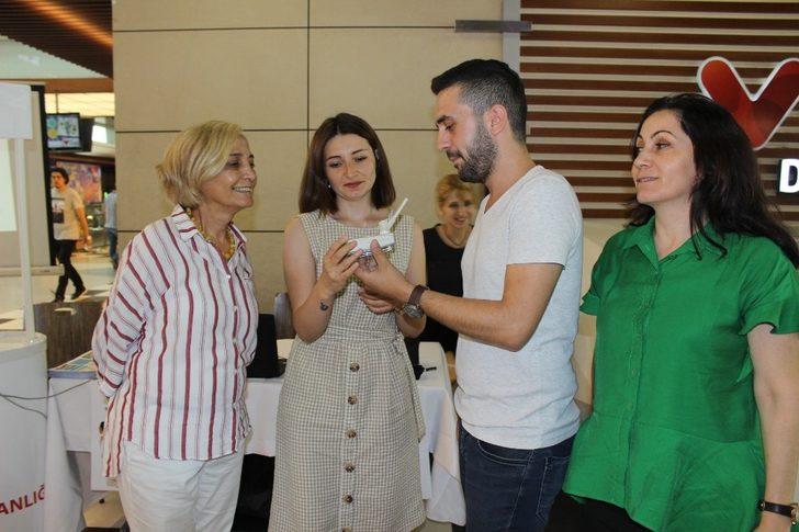 Uyuşturucu ile mücadele standı kuruldu G1