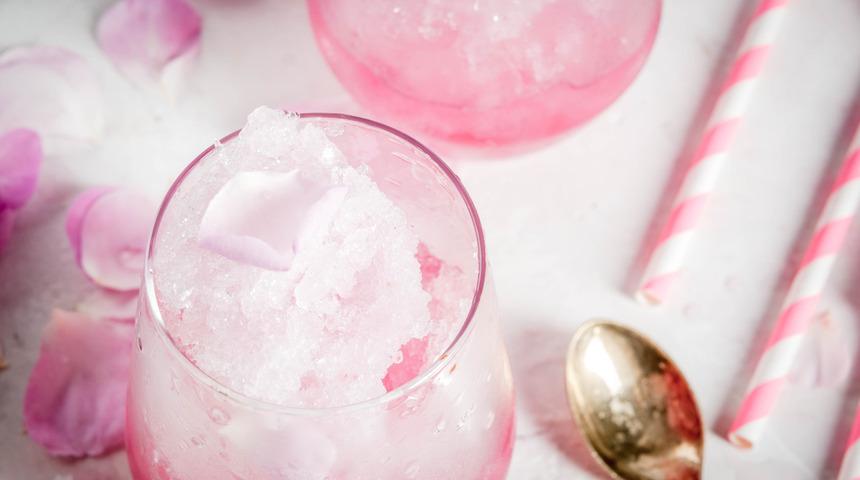 Pastırma sıcaklarında hararetinizi alacak 5 ferahlatıcı yaz şerbeti