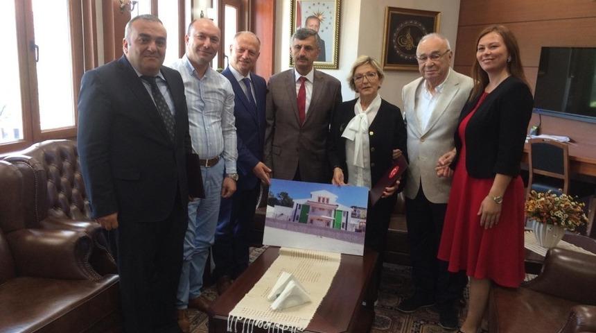 Yaptırdıkları anaokulunu devlete teslim ettiler