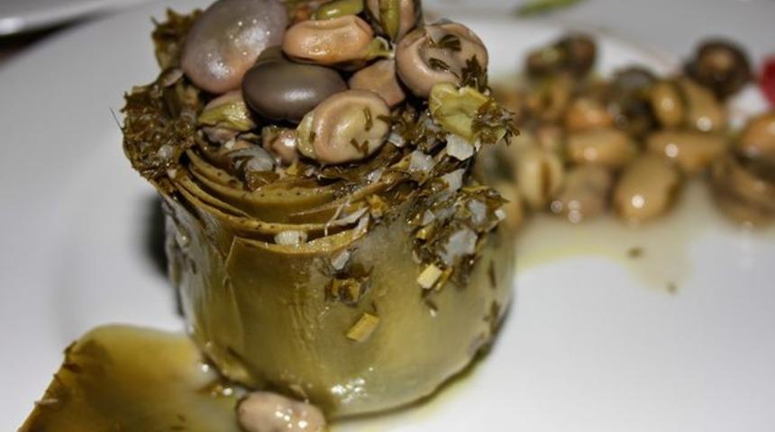 Sıcaklarda iştahı kapananlar için: Yedikçe yedirten 7 yaz yemeği