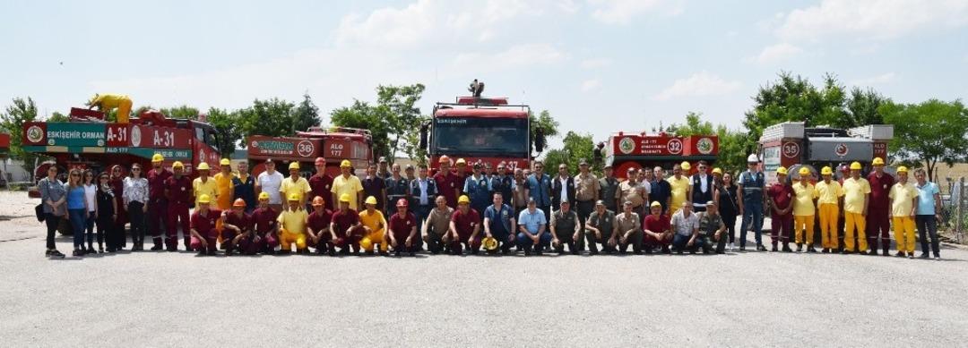 Orman yangın s&ouml;nd&uuml;rme ekipleri teyakkuzda