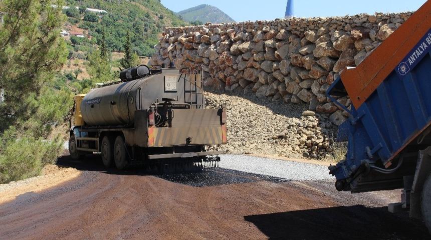 Gazipaşa Karalar’da asfalt sevinci