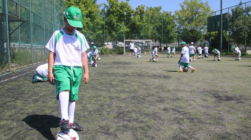 Yaz spor okullarında ilk ders başladı