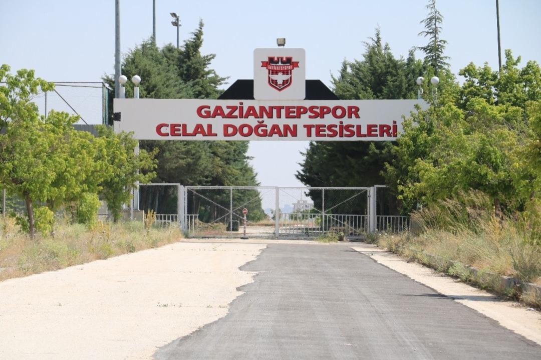 Gaziantepspor tesisleri &ccedil;&uuml;r&uuml;meye terk edildi