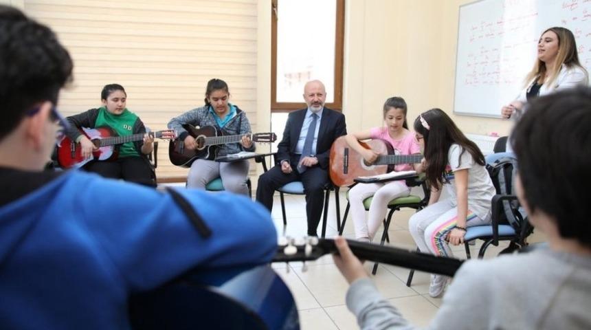 Kocasinan’da çocuklar yeteneklerini keşfediyor