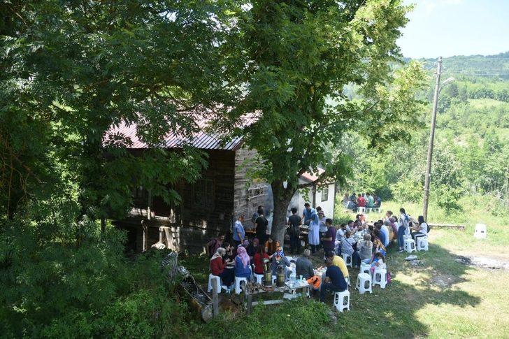 Öğretmenler, doğa harikası Çatak Kanyonunda 7 kilometre yürüdü G5