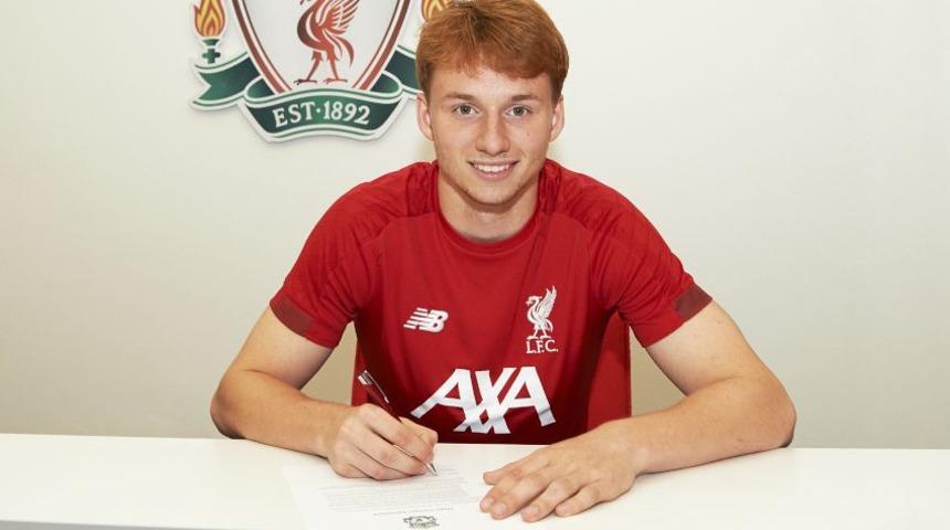 Liverpool, Sepp van den Berg'i transfer etti