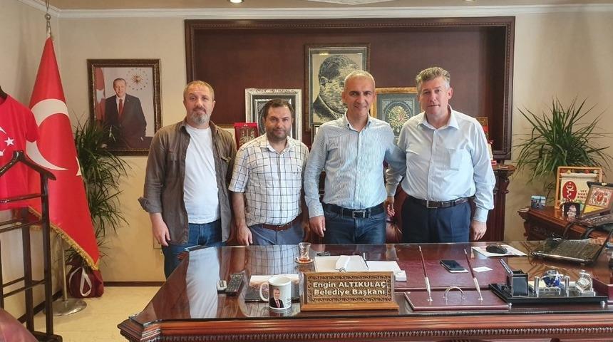 İHA B&ouml;lge M&uuml;d&uuml;r&uuml; &Ccedil;orbacı, Başkan Altıkula&ccedil;&rsquo;ı ziyaret etti