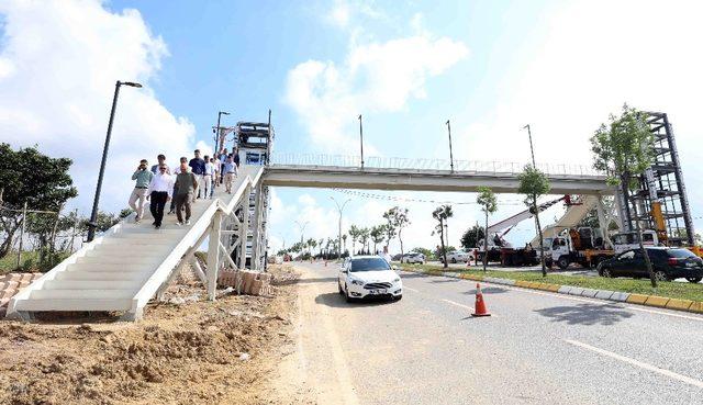 Büyükakın üst geçit çalışmasını yerinde incelede