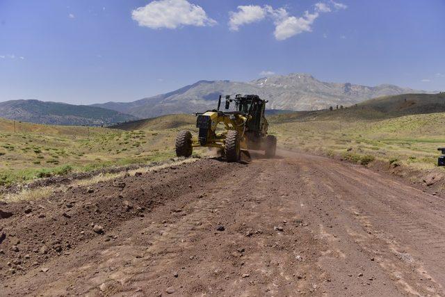 Battalgazi’de yayla yolları genişliyor