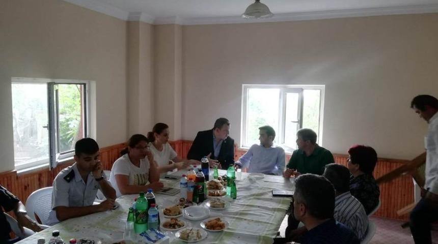 Kaymakam Uzun, Muharremler k&ouml;y&uuml;nde vatandaşla buluştu