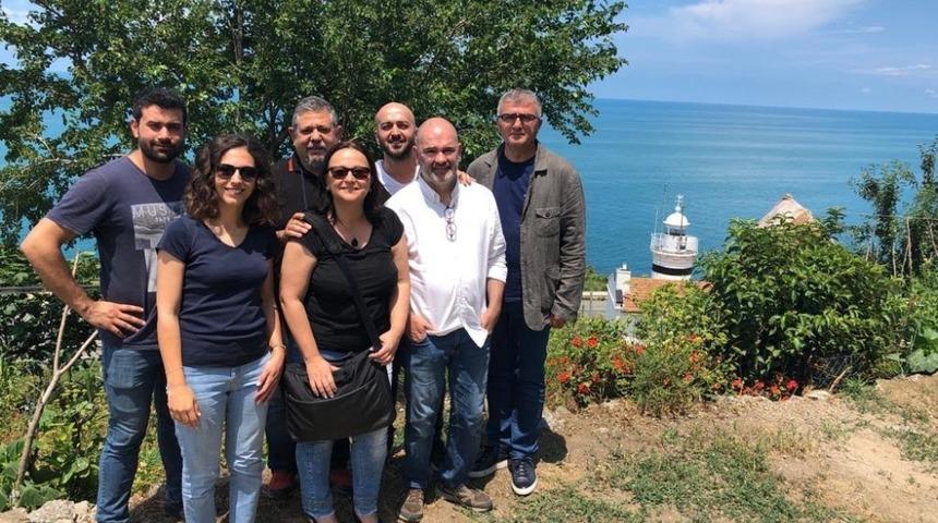 HKÜ belgesel ekibi deniz fenerlerinin peşinde