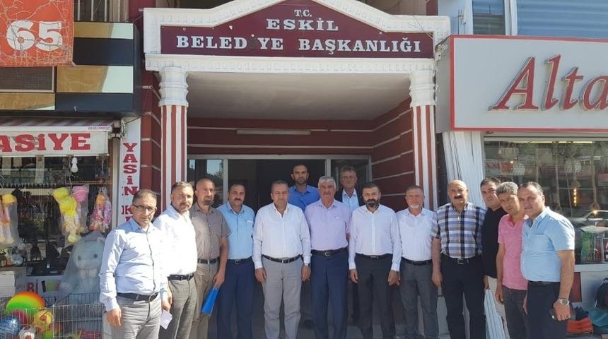 ATSO heyeti il&ccedil;elerde iş adamı ve esnafla bir araya geldi