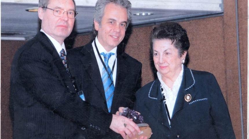 Prof. Dr. Ayhan Okçuoğlu Çavdar’ın ardından