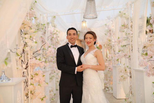 Facebook’ta çalışırken tanıştığı Tayvanlı ile evlendi