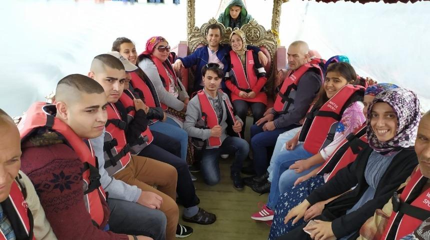 Engelli hastaların Emre G&ouml;l&uuml; gezisi