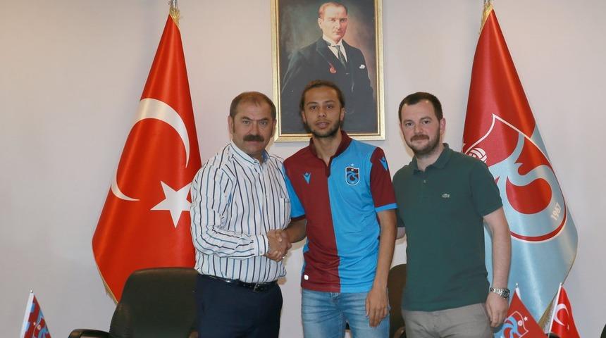 Trabzon'dan bir transfer daha! KAP...