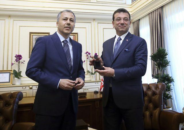 İstanbul Büyükşehir Belediye Başkanı seçilen Ekrem İmamoğlu görevi devraldı