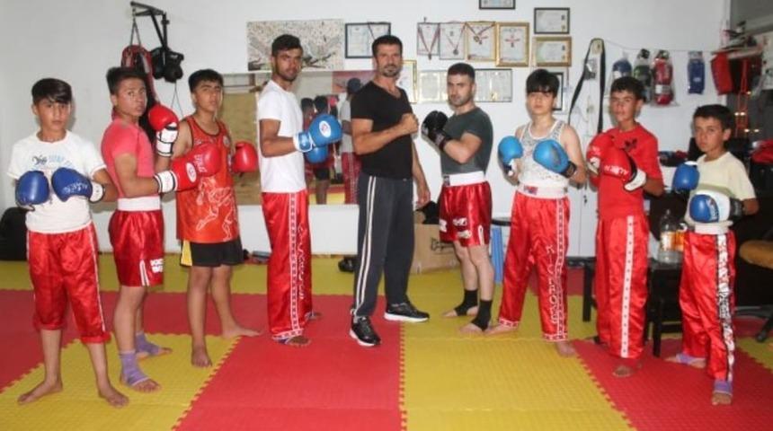 Mazıdağılı kick boksçular, Türkiye şampiyonasında mücadele edecek