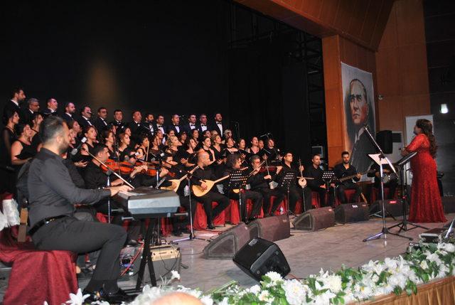 'Hatay'da Sanat Var' projesi kapsamında 270 müzik öğretmeni bir araya geldi