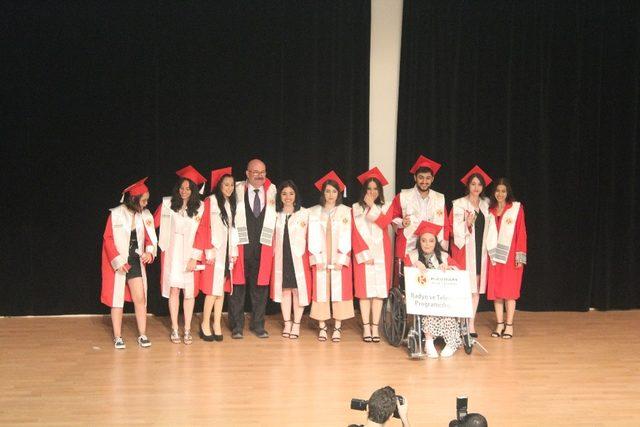 İstanbul Kavram Meslek Yüksekokulu’nda mezuniyet coşkusu