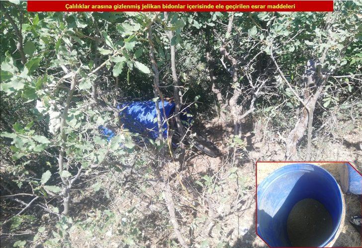 Çalıların arasına gizlemişler! Hepsi ele geçirildi G4
