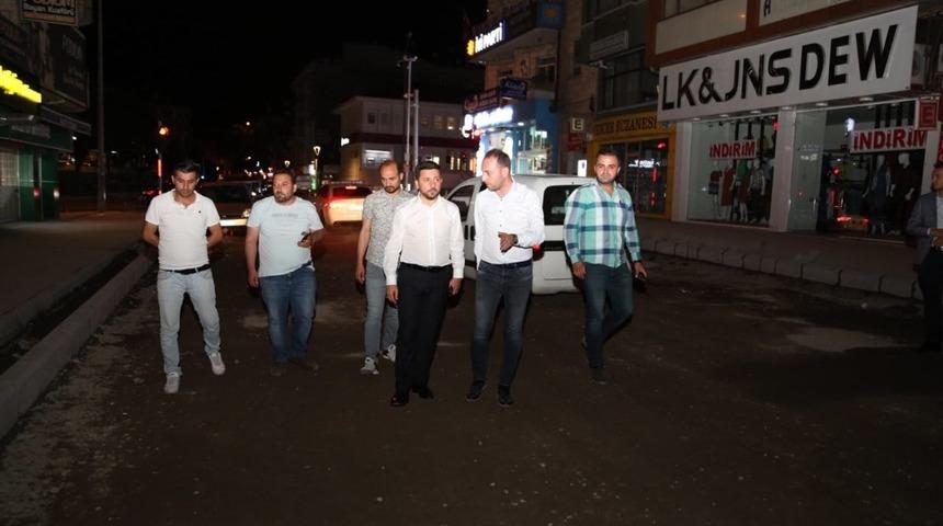 Başkan Rasim Arı&rsquo;dan &ccedil;alışma alanlarına gece denetimi