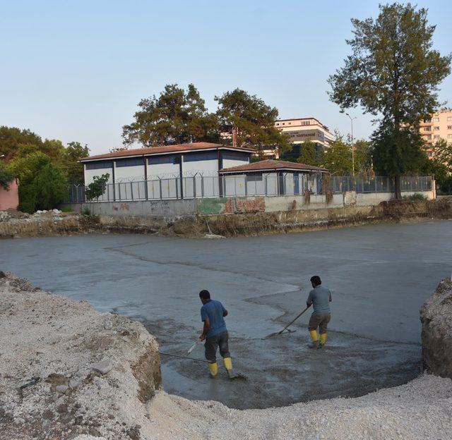 Başkan Aydar, Kent Meydanı’nın temelini attı