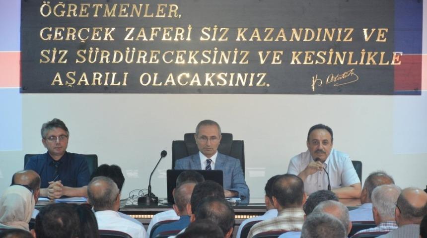 Yıl sonu okul müdürleri toplantısı yapıldı