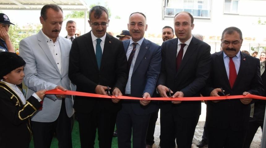 Kırıkkale&rsquo;de &rsquo;G&uuml;venlik Bilgilendirme K&uuml;t&uuml;phanesi&rsquo; a&ccedil;ıldı