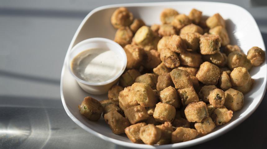 Tam yaz yemeği: Bamya kızartması