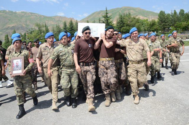 Hakkari'de Şehit Piyade Onbaşı Önlemeç için tören