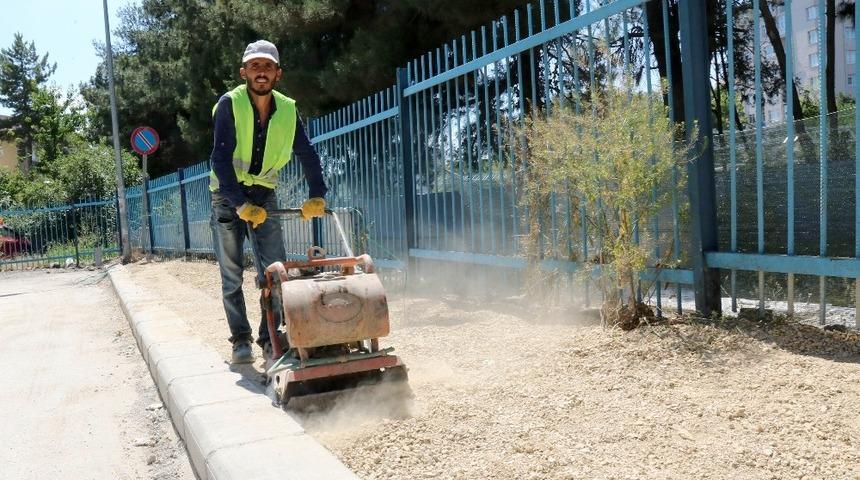Cebeci&rsquo;nin kaldırımları yenileniyor