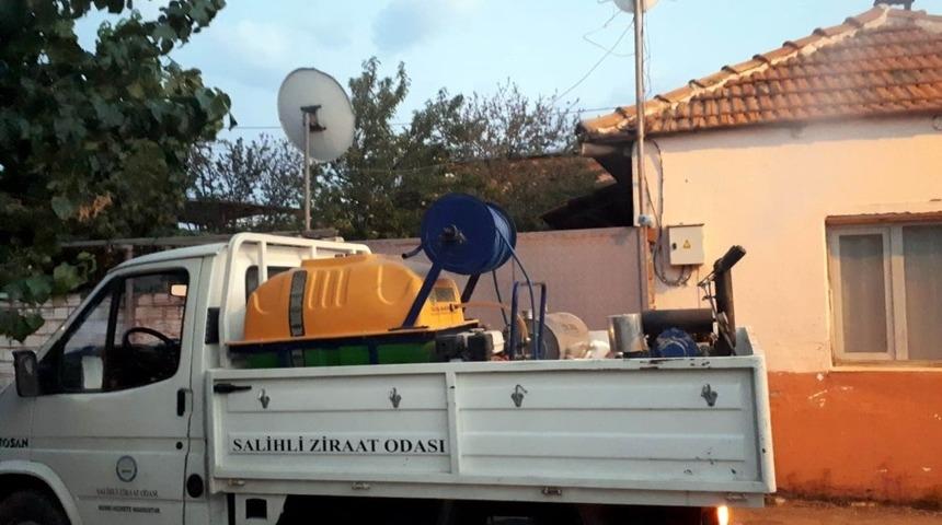 Salihli Ziraat Odası karasinek ve sivrisineğe savaş a&ccedil;tı