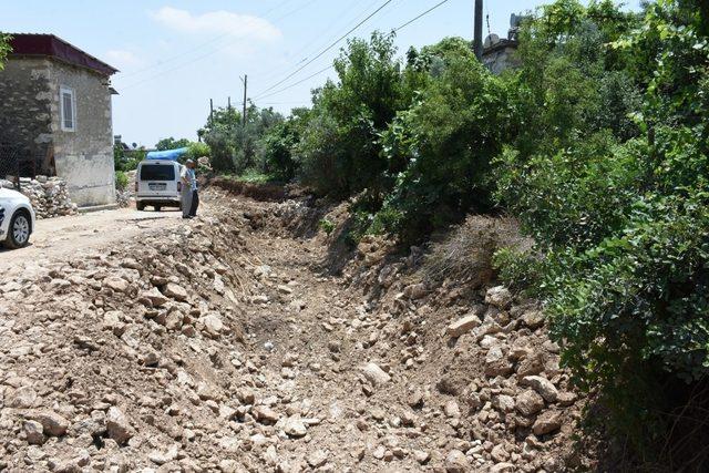 Tarsus’ta sel felaketinin yaraları sarıldı