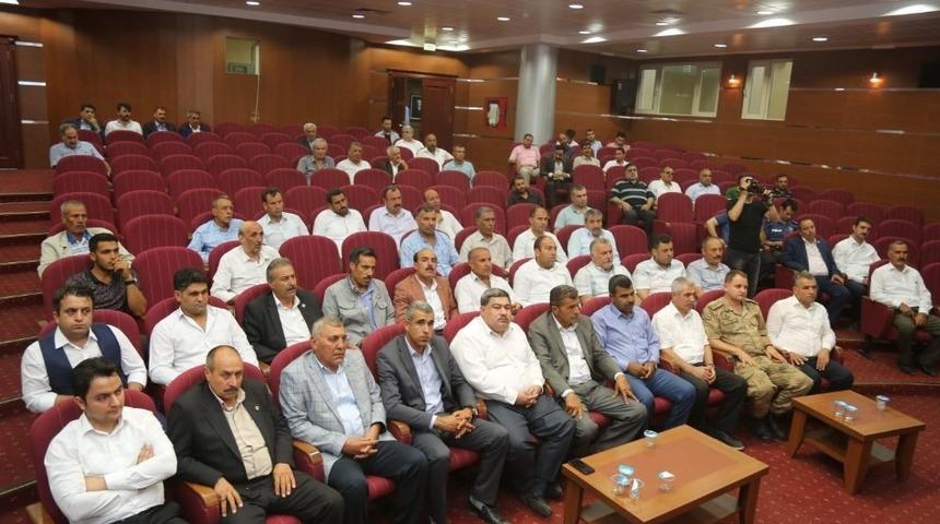 Eyy&uuml;biye Kaymakamlığı yeni se&ccedil;ilen muhtarları bilgilendirdi