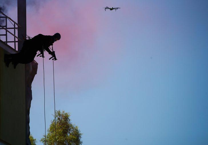 Nefes kesen anlar! Gözlerini kırpmadan izlediler G2