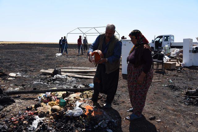 Siverek'teki anız yangınında ailenin çadırı yandı